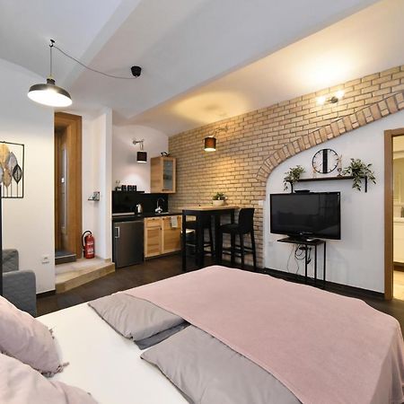 זאגרב Manuela Varsavska Studio Apartments מראה חיצוני תמונה