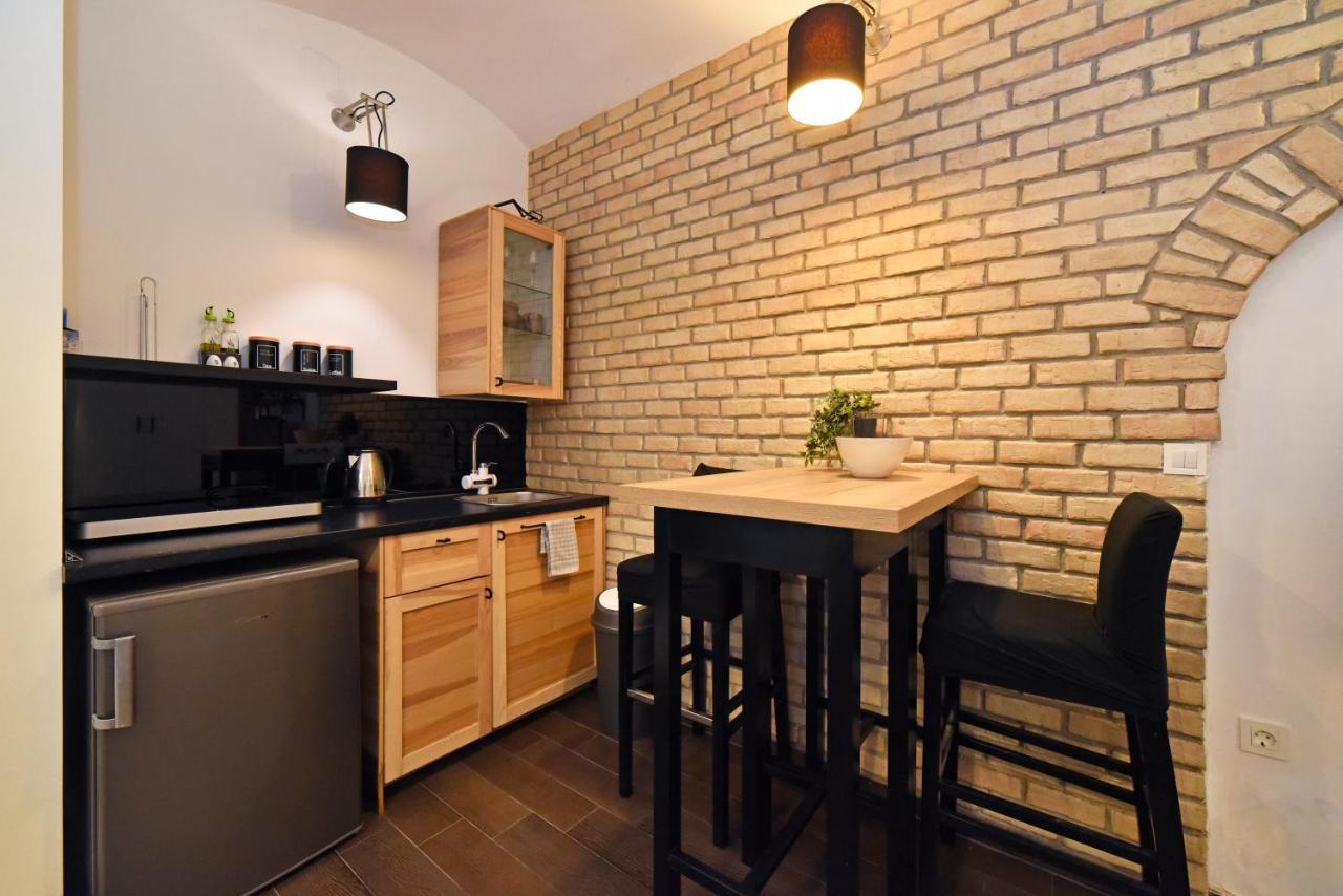 זאגרב Manuela Varsavska Studio Apartments מראה חיצוני תמונה
