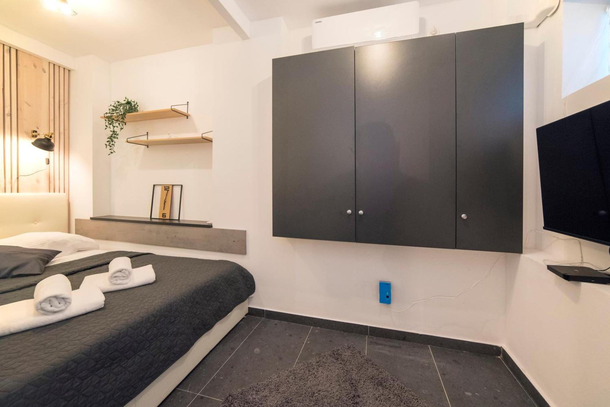 זאגרב Manuela Varsavska Studio Apartments מראה חיצוני תמונה